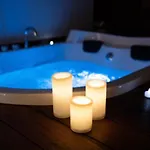 Lc Luxury Барі